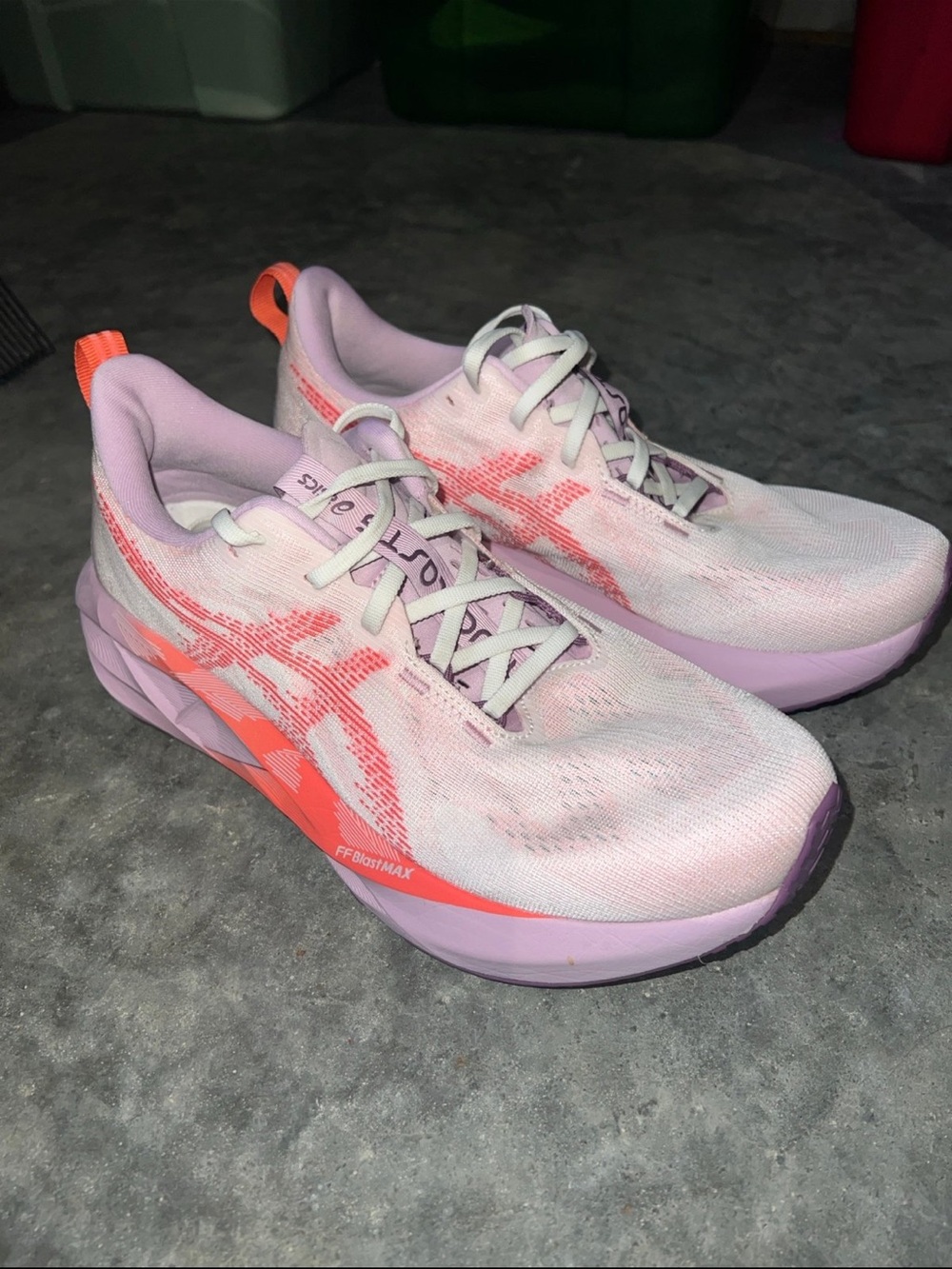 ASICS Novablast 5